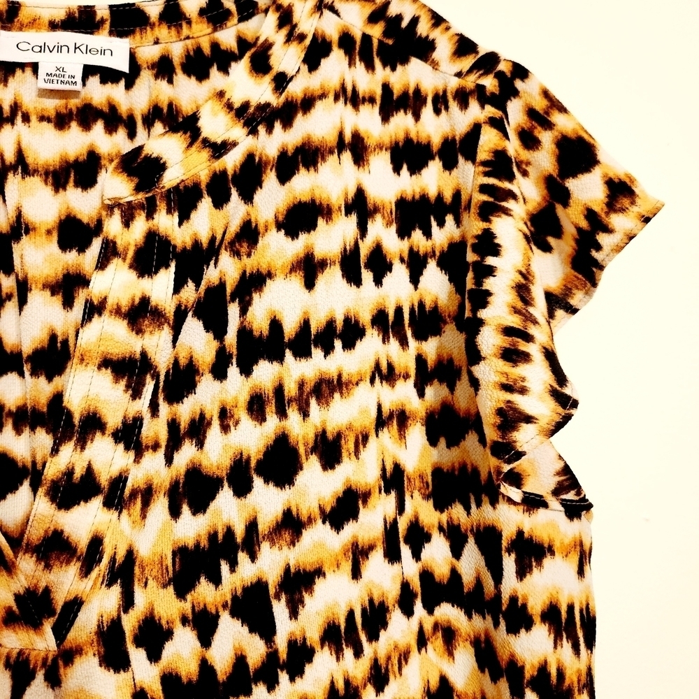 Calvin Klein | Women's Black and Tan Animal Print V-Neck Blouse Top (Size XL) - Picture 7 of 11